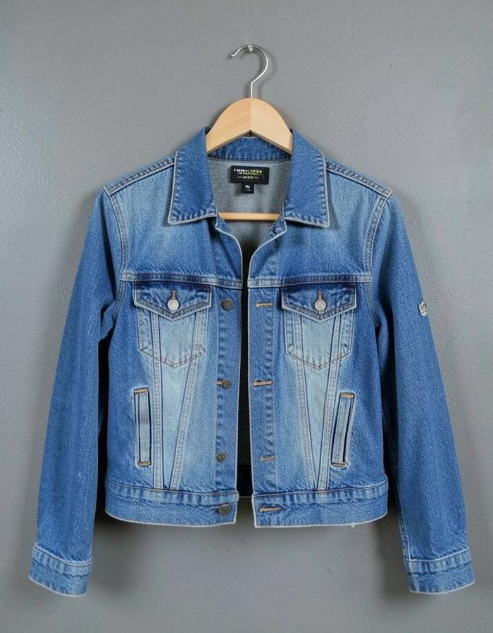 Campera de jean antes del efecto de maniquí fantasma